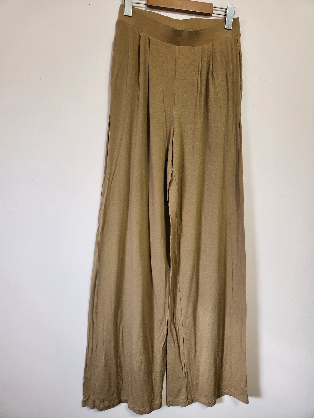 ASOS Design Camel High Waisted Wide Leg Pleated Trouser Pants Size 8 Like New